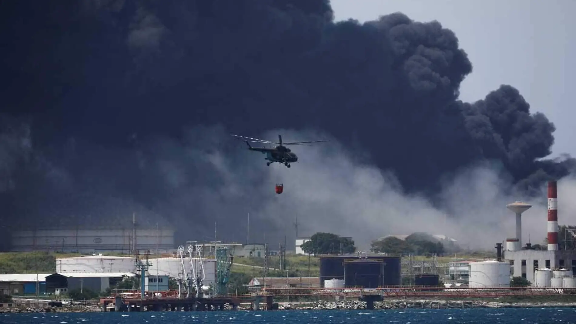 Explosion de tanque de combustible en Cuba_1